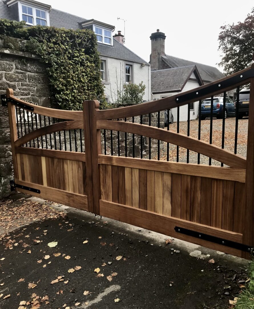 Wooden Driveway Gate Installed in Stirlingshire Scotland